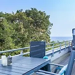 Strandgut By Interhome