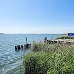 Strandgut By Interhome *